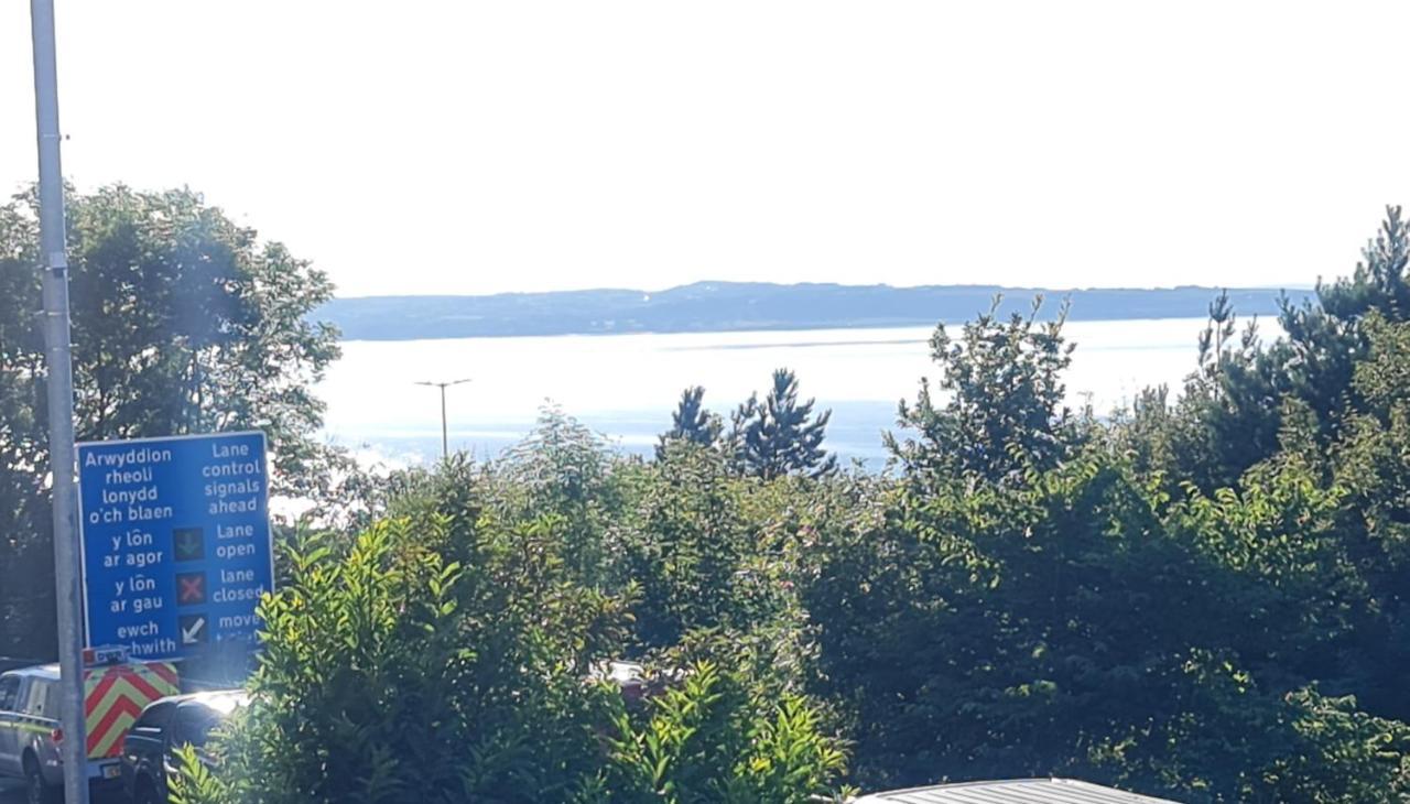 فيلا 4Br Sea View Escape-Near Snowdonia& Coastal Trails Penmaen-mawr المظهر الخارجي الصورة