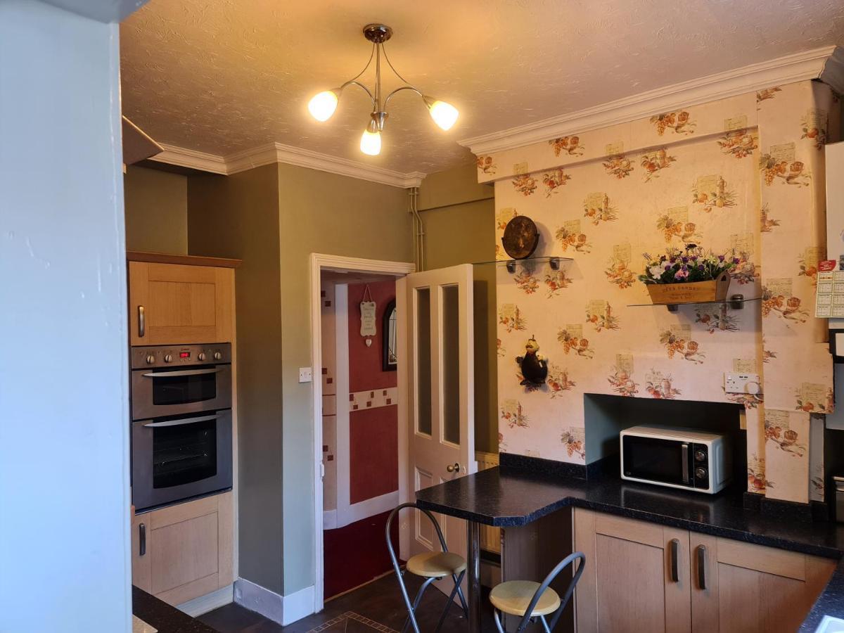 فيلا 4Br Sea View Escape-Near Snowdonia& Coastal Trails Penmaen-mawr المظهر الخارجي الصورة