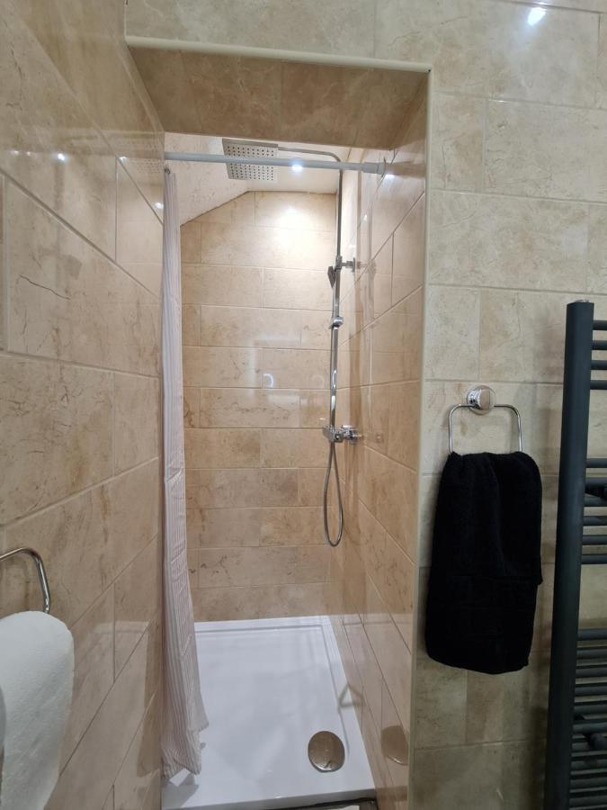 فيلا 4Br Sea View Escape-Near Snowdonia& Coastal Trails Penmaen-mawr المظهر الخارجي الصورة